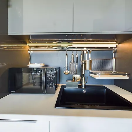 Sloneczny Apartament Czeslawa Milosza Z Parkingiem By Renters Gdansk
