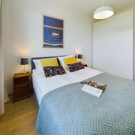 Sloneczny Apartament Czeslawa Milosza Z Parkingiem By Renters * Gdansk