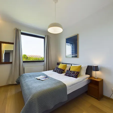 Sloneczny Apartament Czeslawa Milosza Z Parkingiem By Renters
